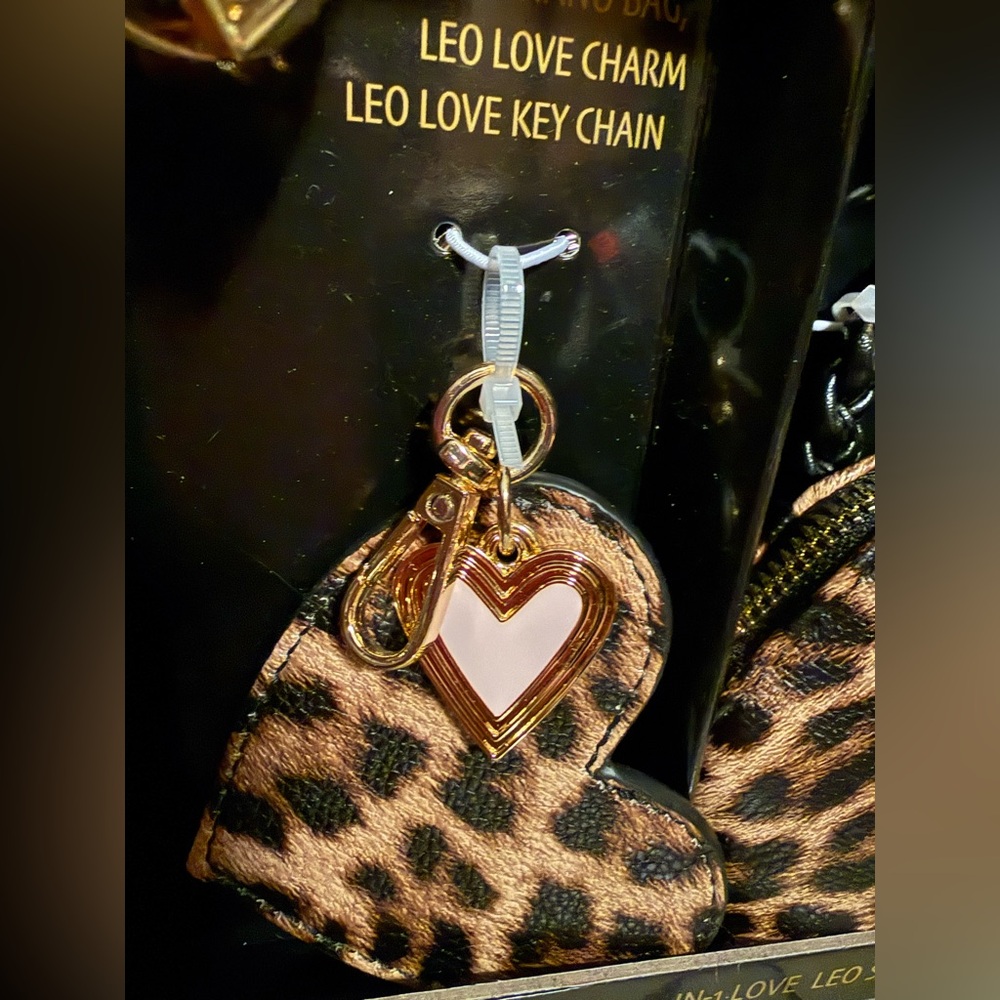 House of Harlow 1960 NWT Leopard Print Wristlet Purse Key Chain Set (P212) - Picture 4 of 7